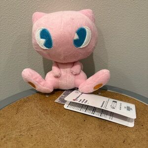 NWT Mew Pokémon Soda Pop Plush